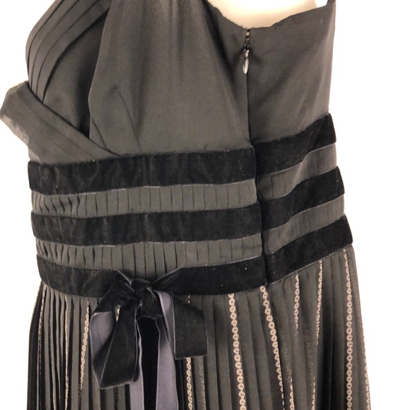 Women’s Ann Taylor LOFT lined pleated dress Sz 6 - Picture 5 of 6